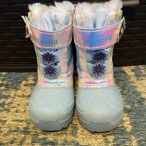 Toddler frozen light up snow boots